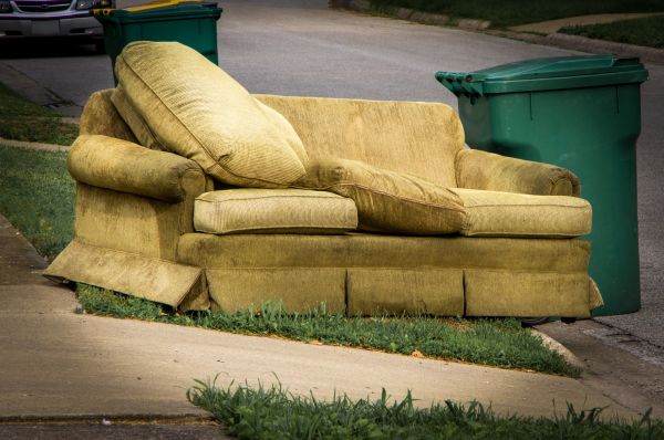 Sofa Removal Service in Des Moines