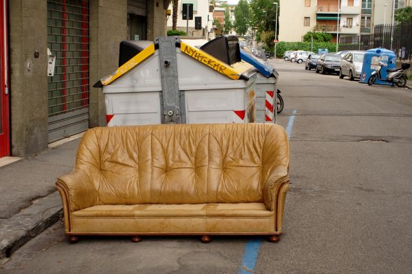 Sofa Disposal in Des Moines