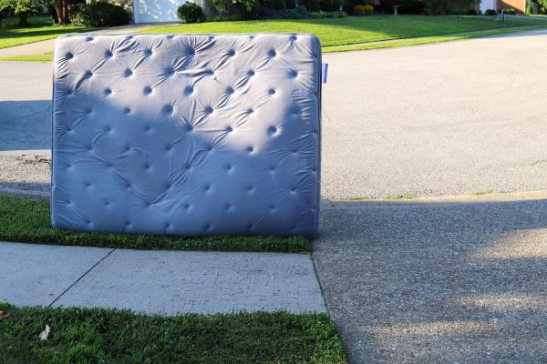 Mattress Removal Service in Des Moines