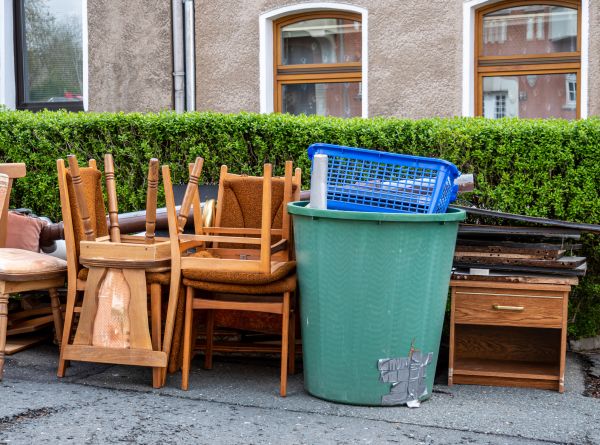 Chair Disposal Service in Des Moines